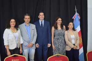 El Rector firmó convenio con municipio de Bandera