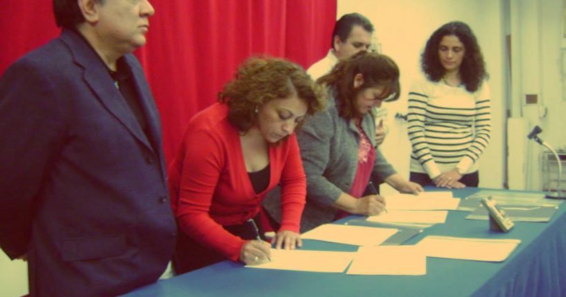 1378529_570327543002493_2107234933_n